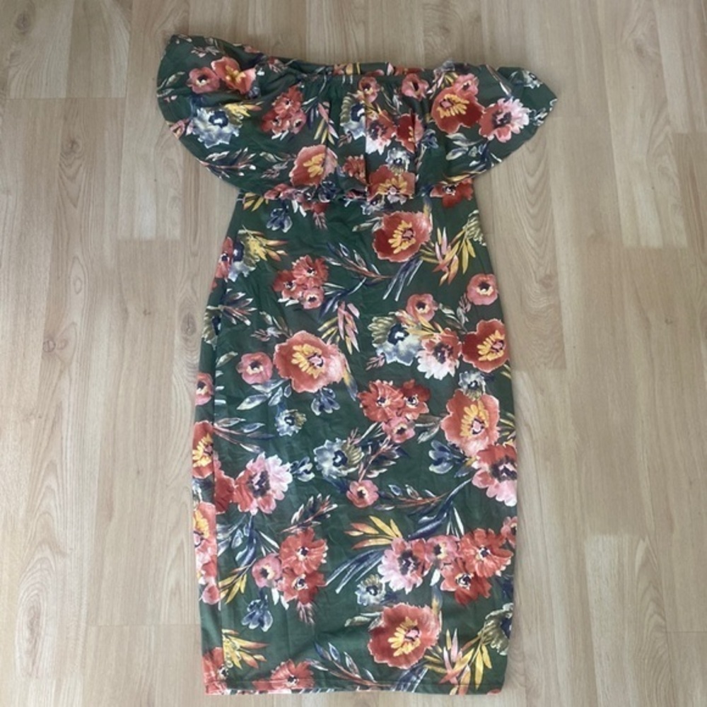 Mother Bee Maternity Floral off the shoulder dress